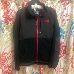 The North Face Lady’s Denali Fleece sz Small